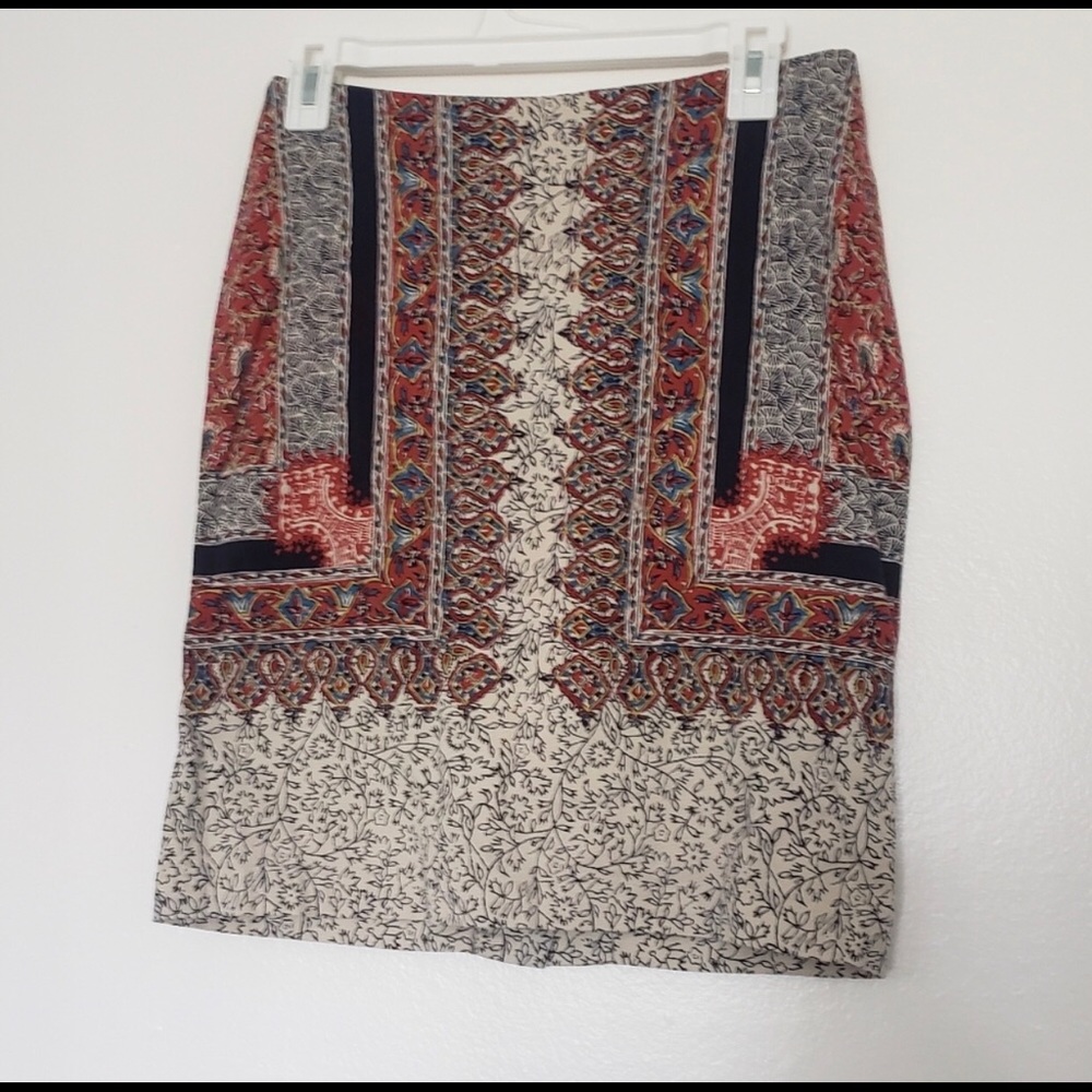 Lucky brand it line above the knee skirt floral